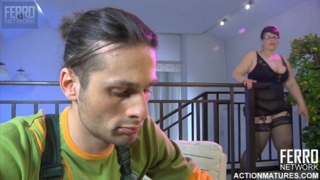 Толстая баба захотела потрахаться с работягой